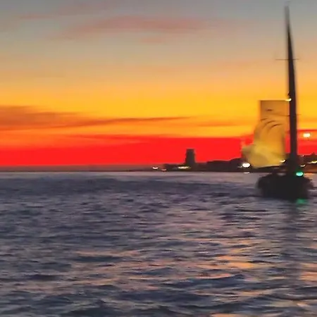 Classic Sailing Yatch 12, 5m In A Unique Experience Hotel na wodzie Lizbona