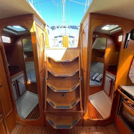 Úszó hotel Classic Sailing Yatch 12, 5m In A Unique Experience Lisboa